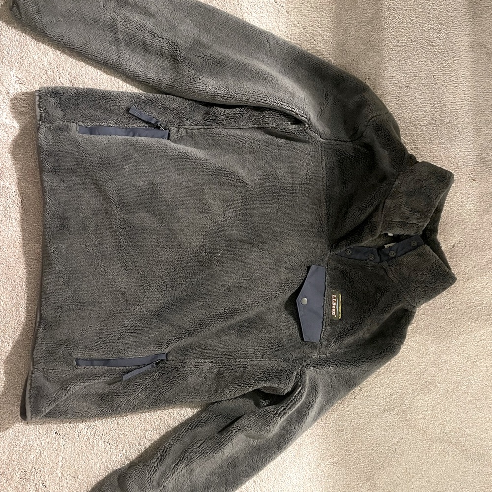 L.L Bean fuzzy pull over